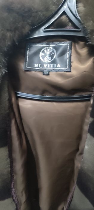 Шуба б/у бобер с капюшоном