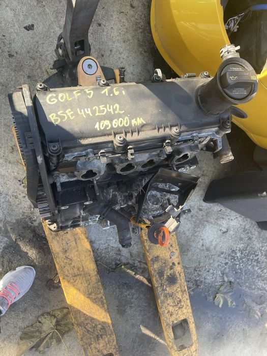Двигател голф 5 1.6i BSE