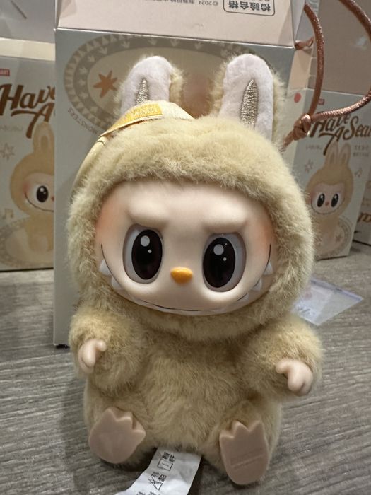 Лабубу оригинално