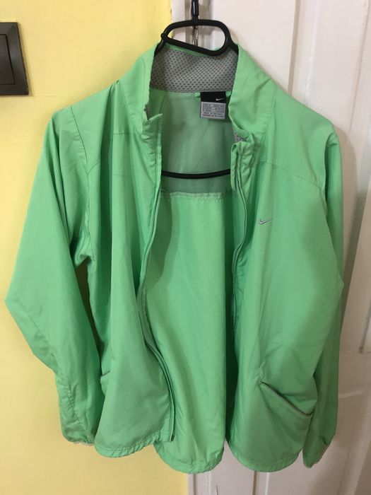 Nike-зелена ветровка.М размер