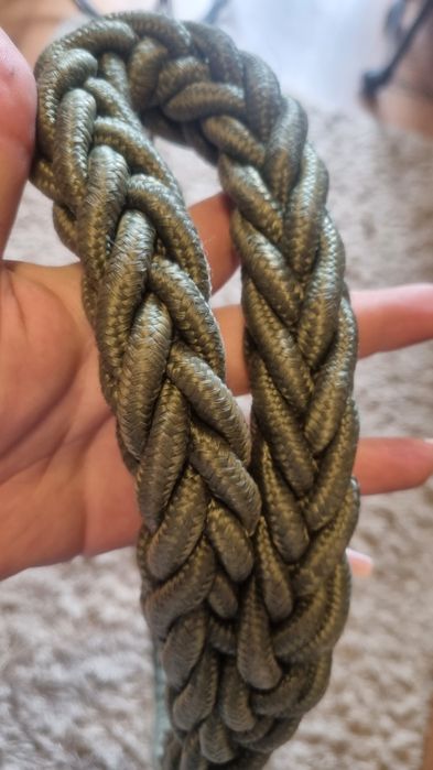 Продам новый поводок