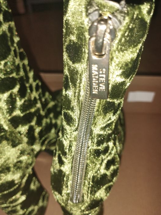 Нови боти на Steve Madden