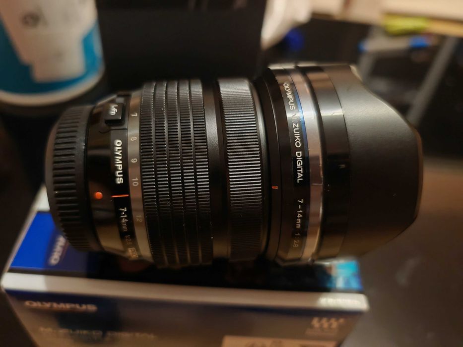 Olympus OM-D E-M1 mark III + grip si obiective 45mm 7-14 PRO 100-400 OM-System
