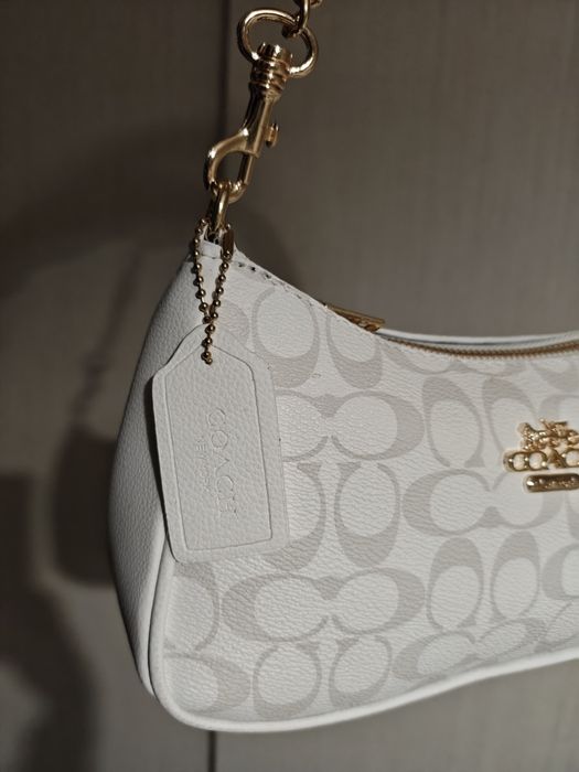 Дамска чанта топ модел