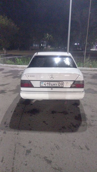 Продам  мерседес 124