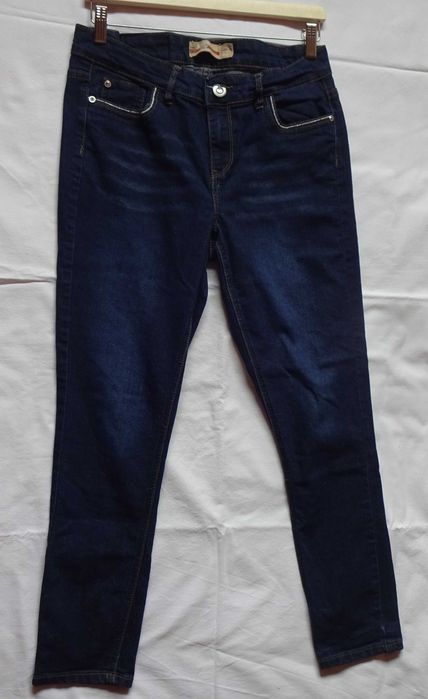 Дамски дрехи - подарявам