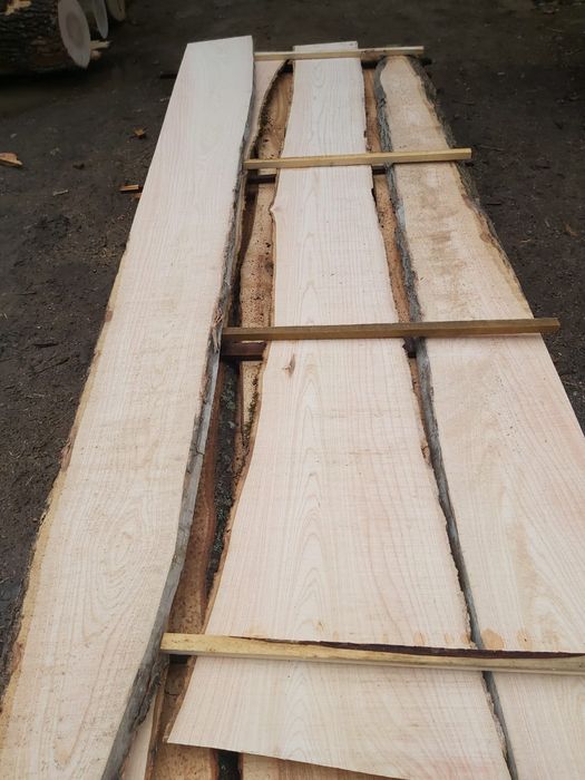 Cherestea uscată stejar, frasin, paltin, tei,cireș, molid