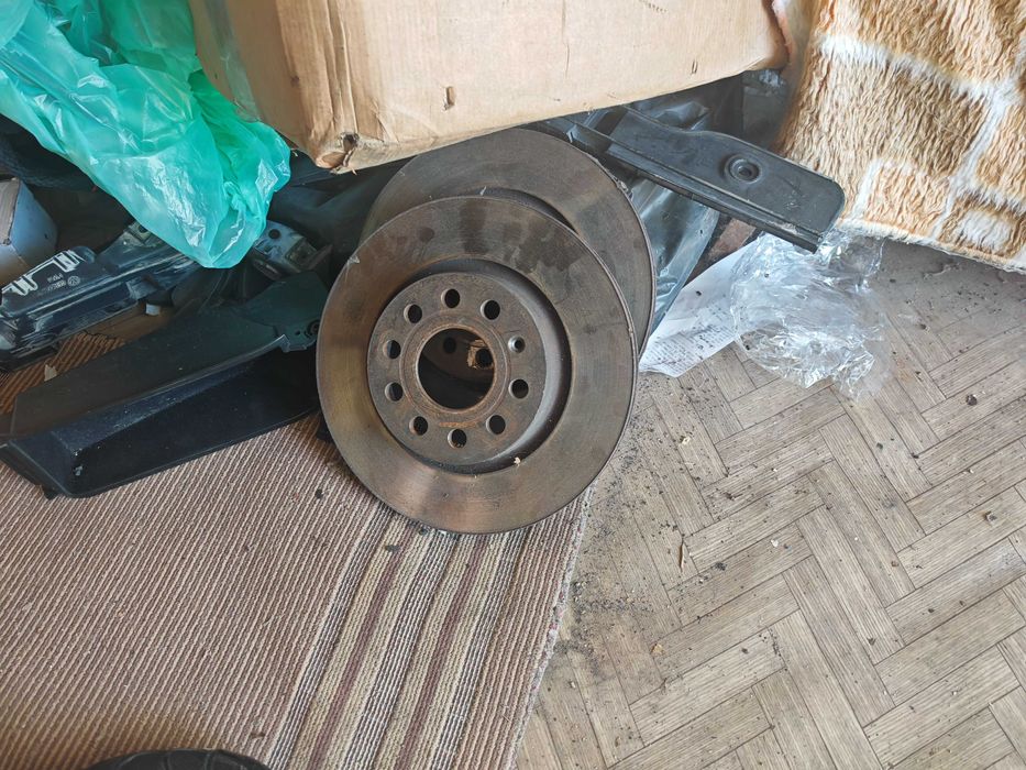 Vw Golf 5 1.6 102 на части