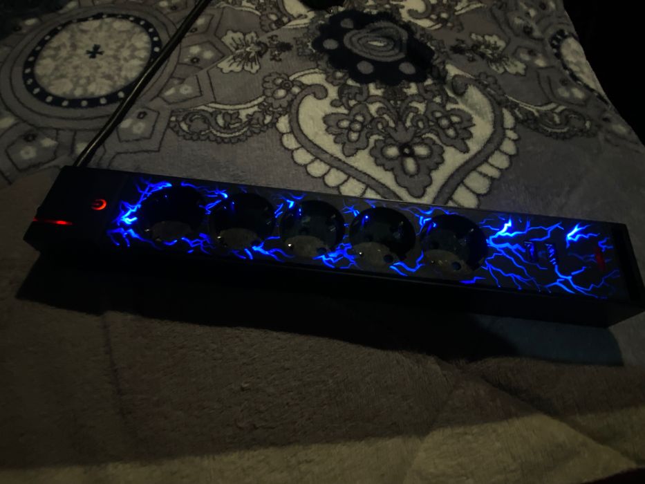 Prelungitor gaming Line, 5 prize cu contact protectie si 2 prize