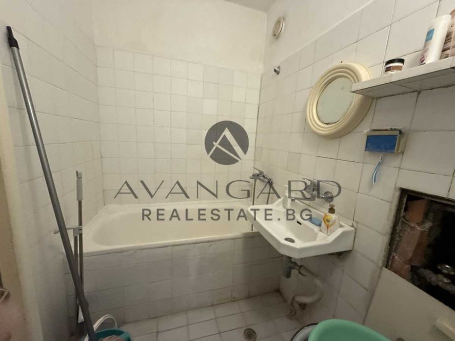 оф.24158 Тристаен обзаведен до Мол Пловдив