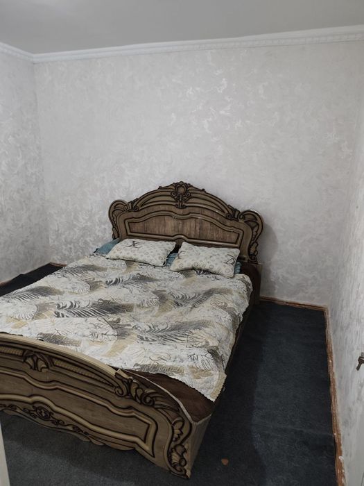 Shibayevadan uy sotiladi 2 xonali 2 qavatda joylashgan