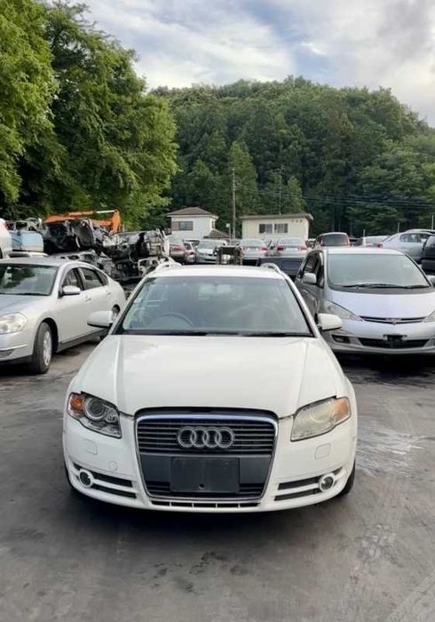 Капот на Audi A4 B7 2006 год