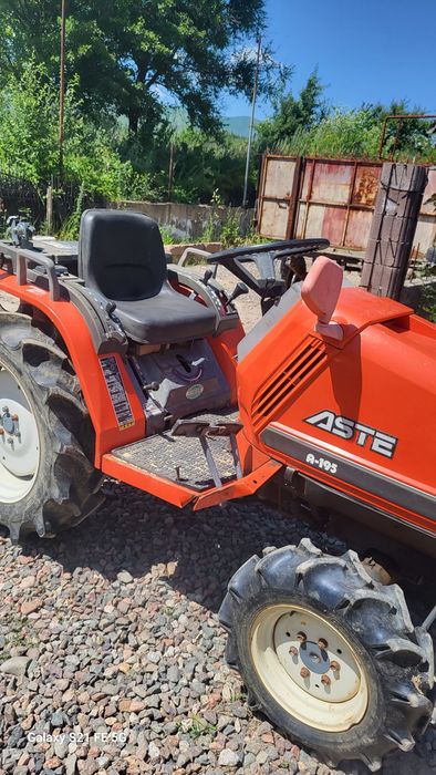 Продам Японский мини трактор KUBOTA.