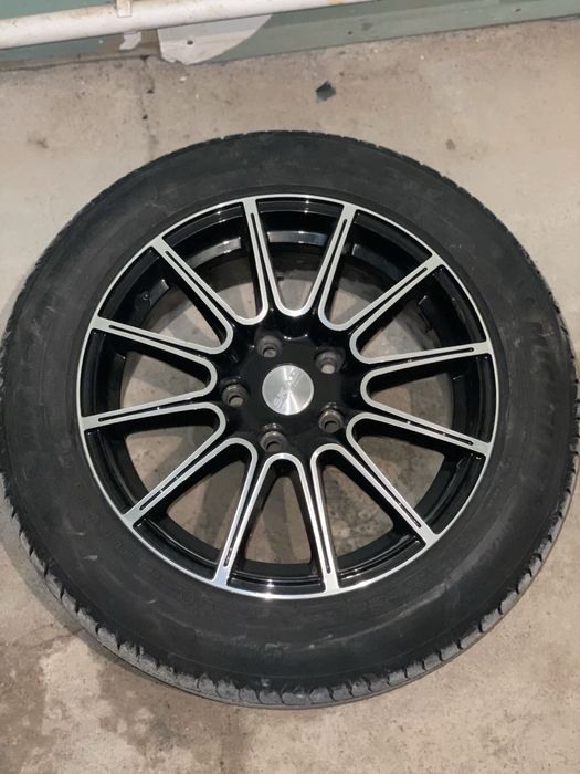 Продам диски с резиной 5х112