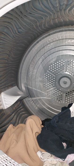 Сушилня за дрехи с обдухване кондензационна Hotpoiint ARISTON