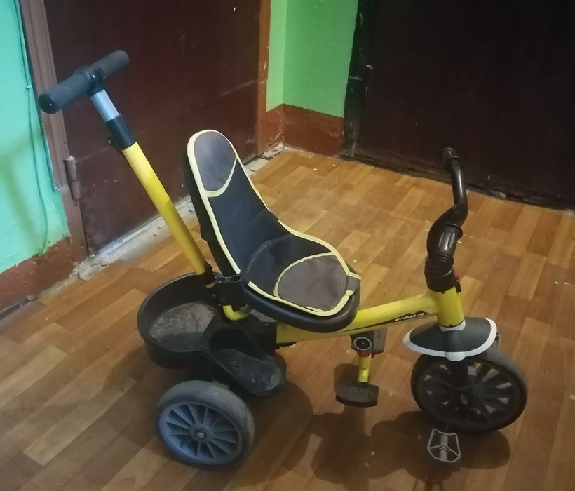 Детский велосипед с ручкой, толокар