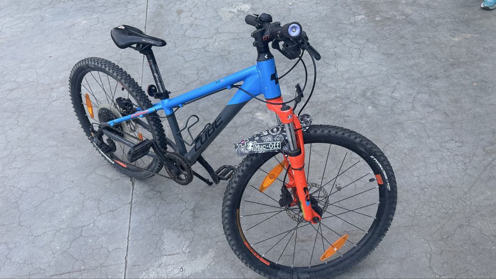 Bicicleta CUBE ACID 240 Actionteam