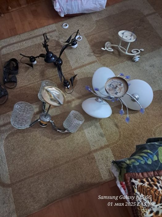 5 люстр  на потолок. Пишите