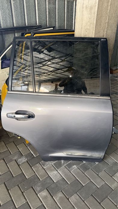 Двери Lx570 tlc200