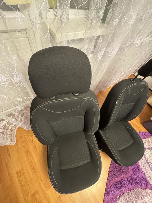 Scaune Logan 2 -Sofer si pasager cu airbaguri