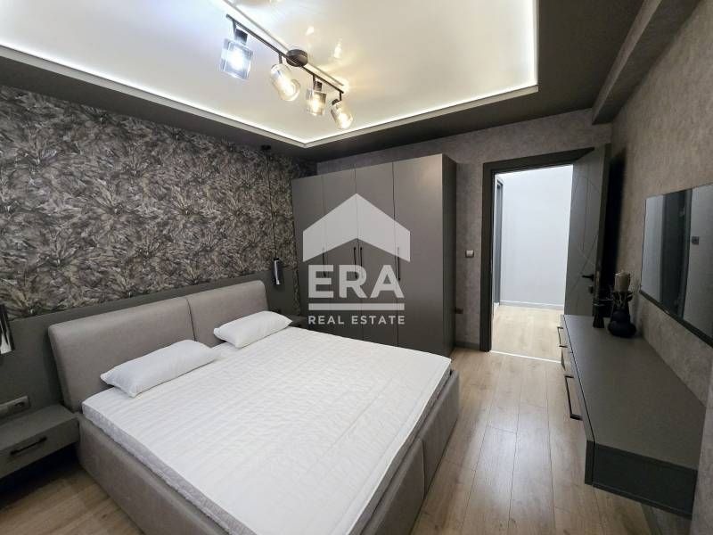 Дава се под наем Тристаен апартамент в Варна, Бриз - 85 кв.м за 1227 € - Снимка #3