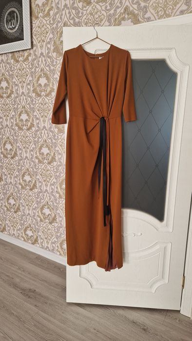 Платья вечерние новые