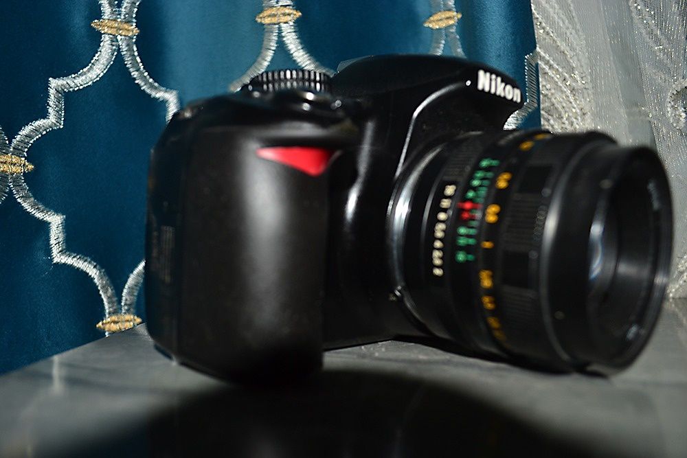 Nikon D3100 с объективом Гелиос 44М