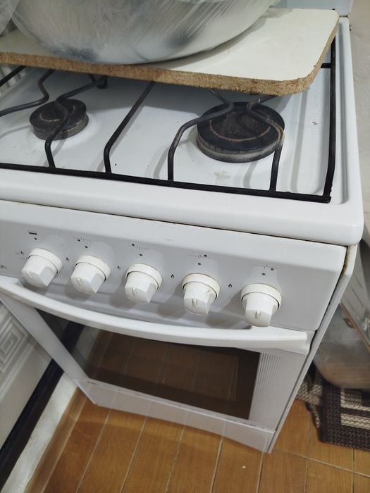 Продам газавою плиту