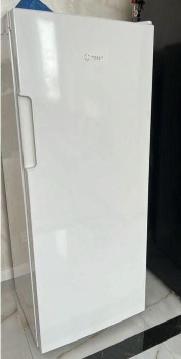 Продам морозильник