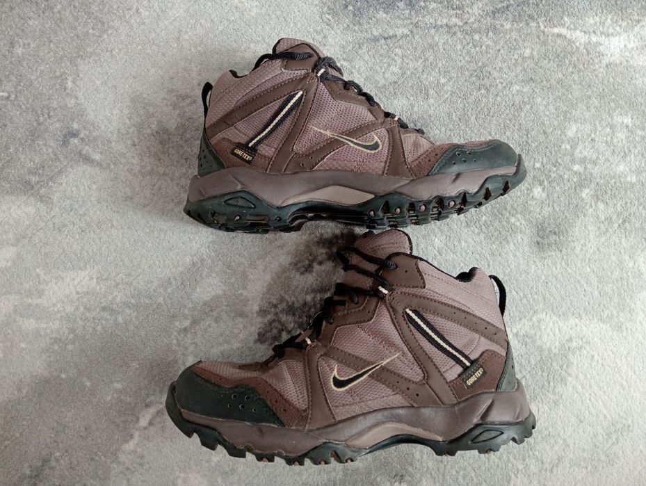 Nike ACG gore-tex boots