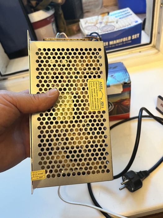 Блок питания, 220/ 12 В AC/DC