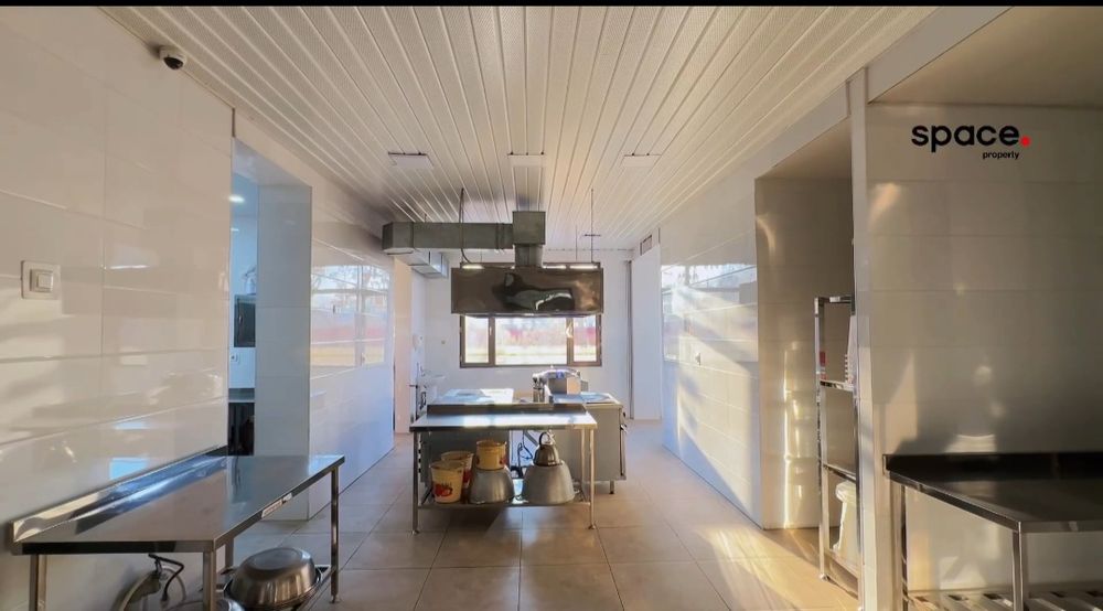 Здание под  Школу, Клинику, Университет,Частный сад и др на м.Пушкино