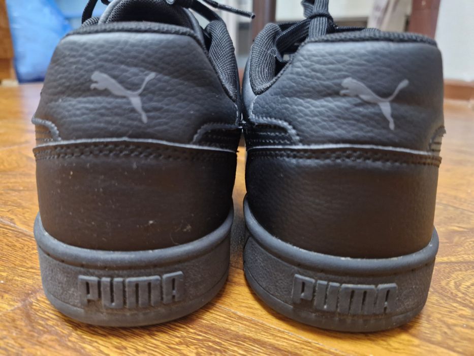 Черные кроссовки Puma