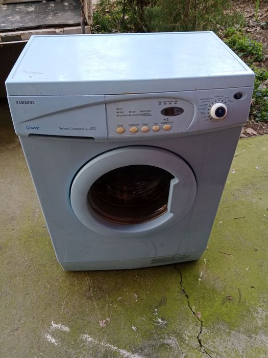 Samsung kirmoshina sotiladi holati yaxshi ishlab turgan moshina