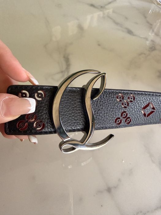 Curea louboutin