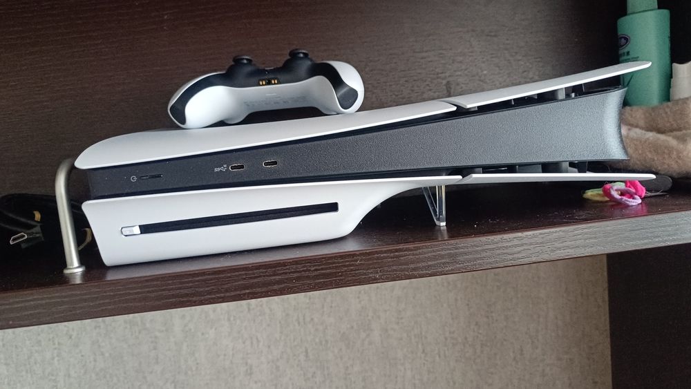 Продам Ps5 на 1000 гб