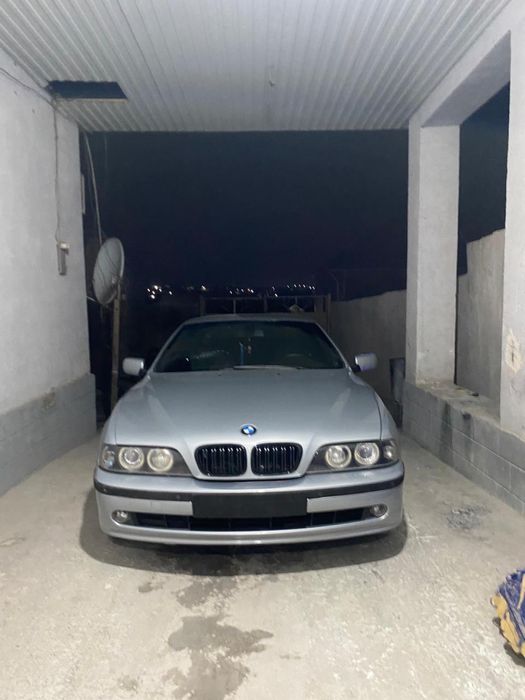 Бампер е39 рестайлинг передний