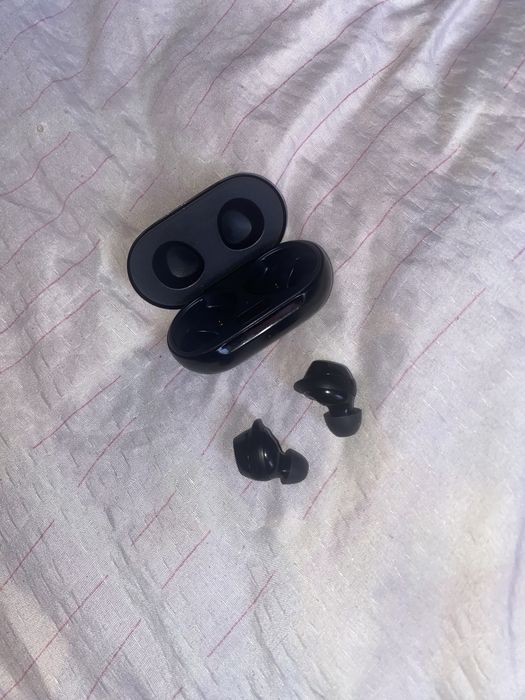 Casti samsung buds