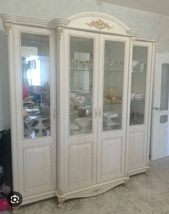 Спальный гарнитур