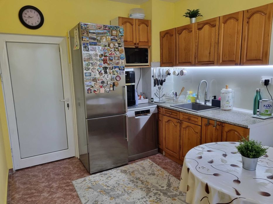 Дава се под наем Тристаен апартамент в Чирпан - 78 кв.м за 80000 € - Снимка #10