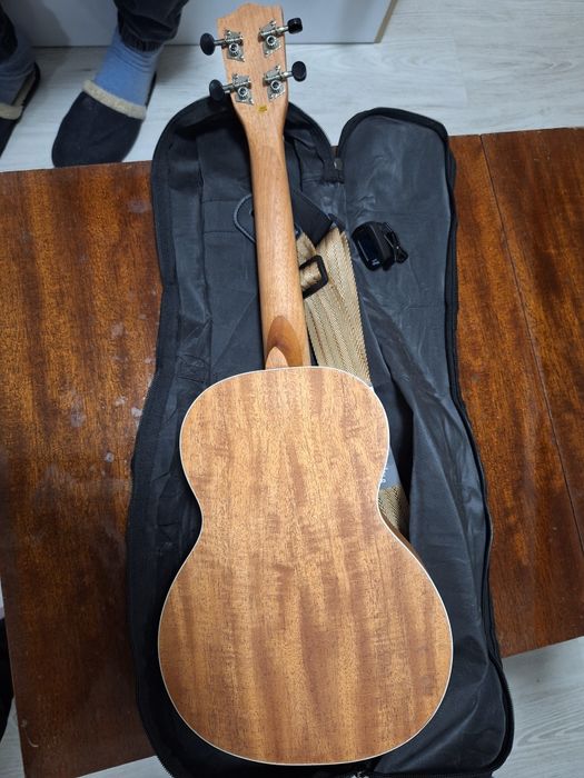 Укулеле / китара