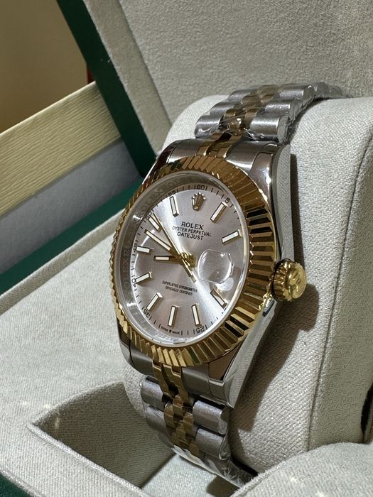 Ceas Rolex Date Just Argintiu si Auriu cu Cadran Argintiu