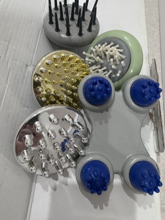 Продам массажер дельфин с насадками