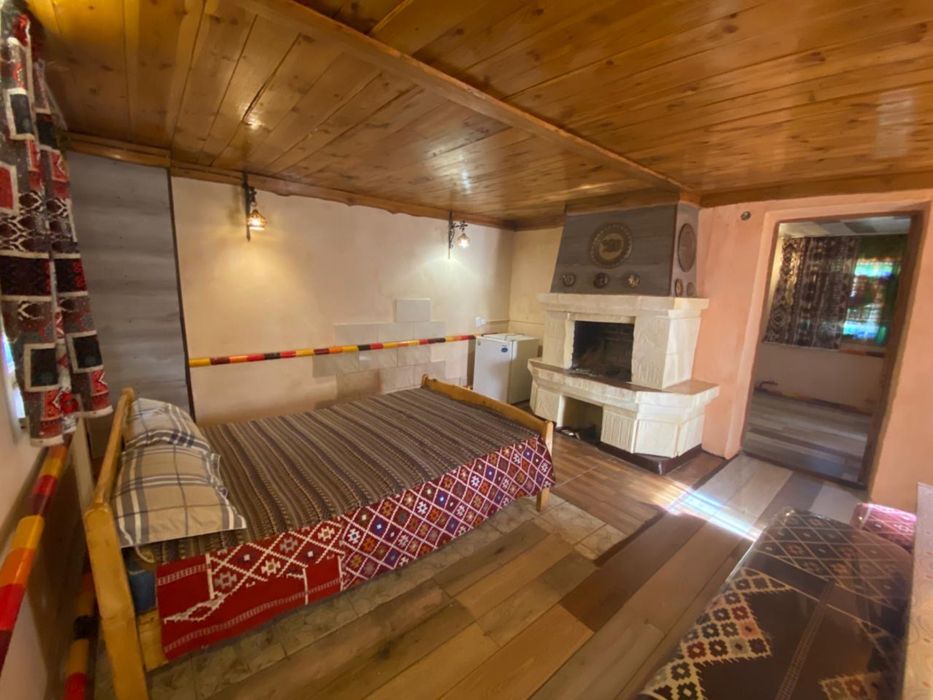 Сдам домик с камином и беседкой.