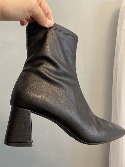 Дамски кожени боти ZARA