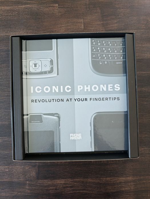 Iconic Phones: Revolution at Your Fingertips  - луксозен албум, посветен на най-емблематичните мобилни телефони
