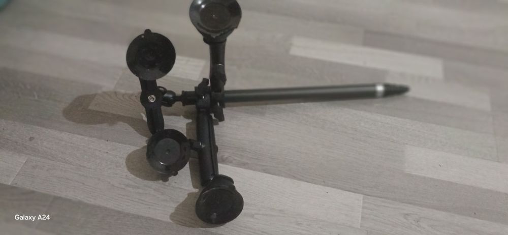 Крепление на авто для камера