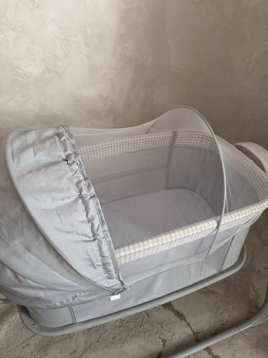 Детская кроватка-качалка