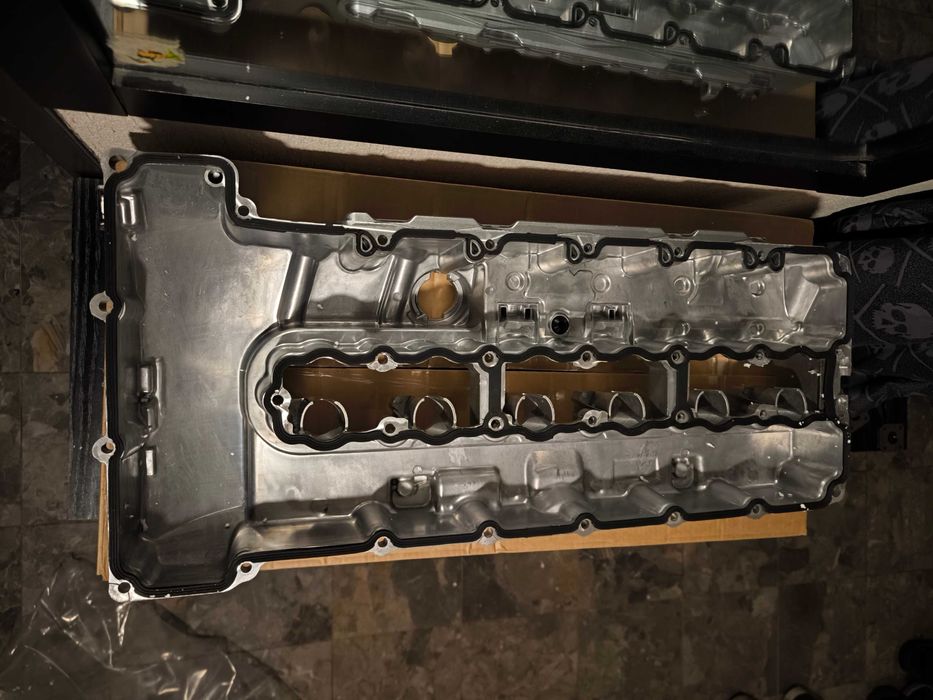 Алуминиев капак за клапани за BMW M52tu M54 N52 N54 N55