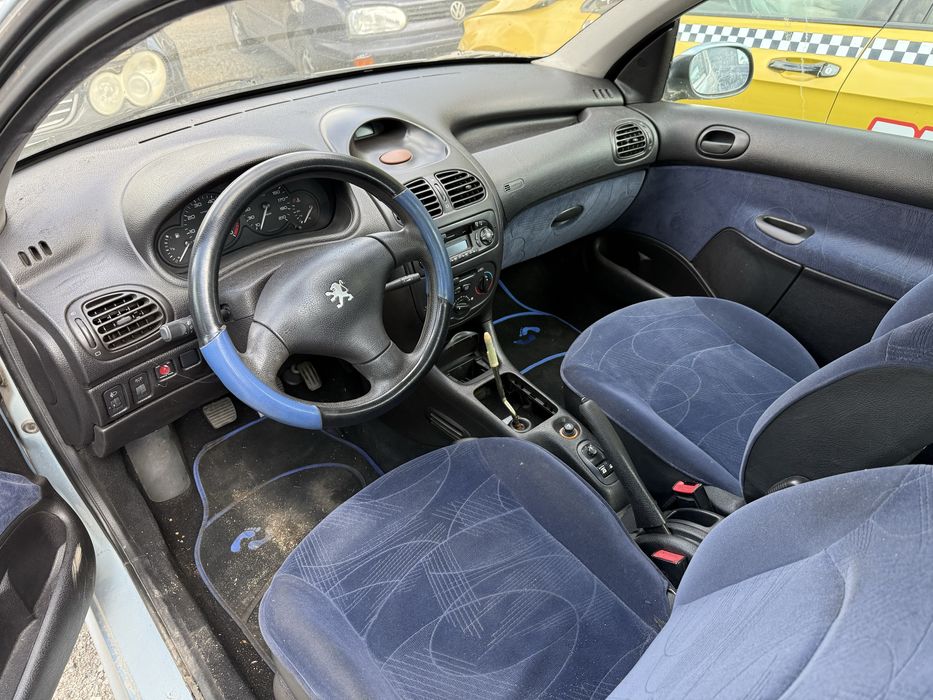 Пежо 206 1.1 на части